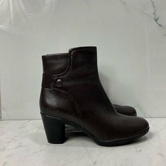 CLARKS Brown Leather Ankle Heel Booties - Picture 2 of 8